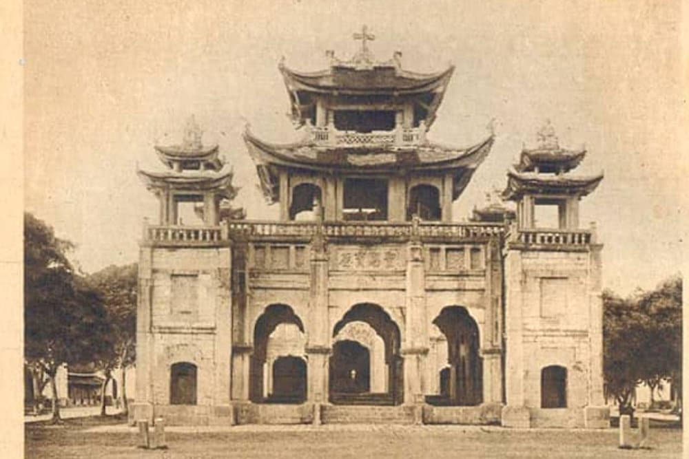 In the early years after its completion, Phat Diem Cathedral consisted solely of the main church, without any additional structures